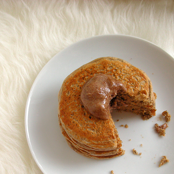 Pumpkin Spice Latte Protein Pancakes