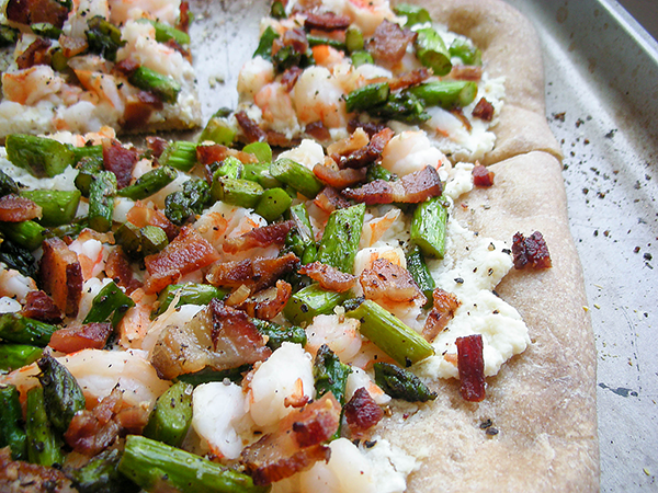 ShrimpBaconAsparagusPizza-4